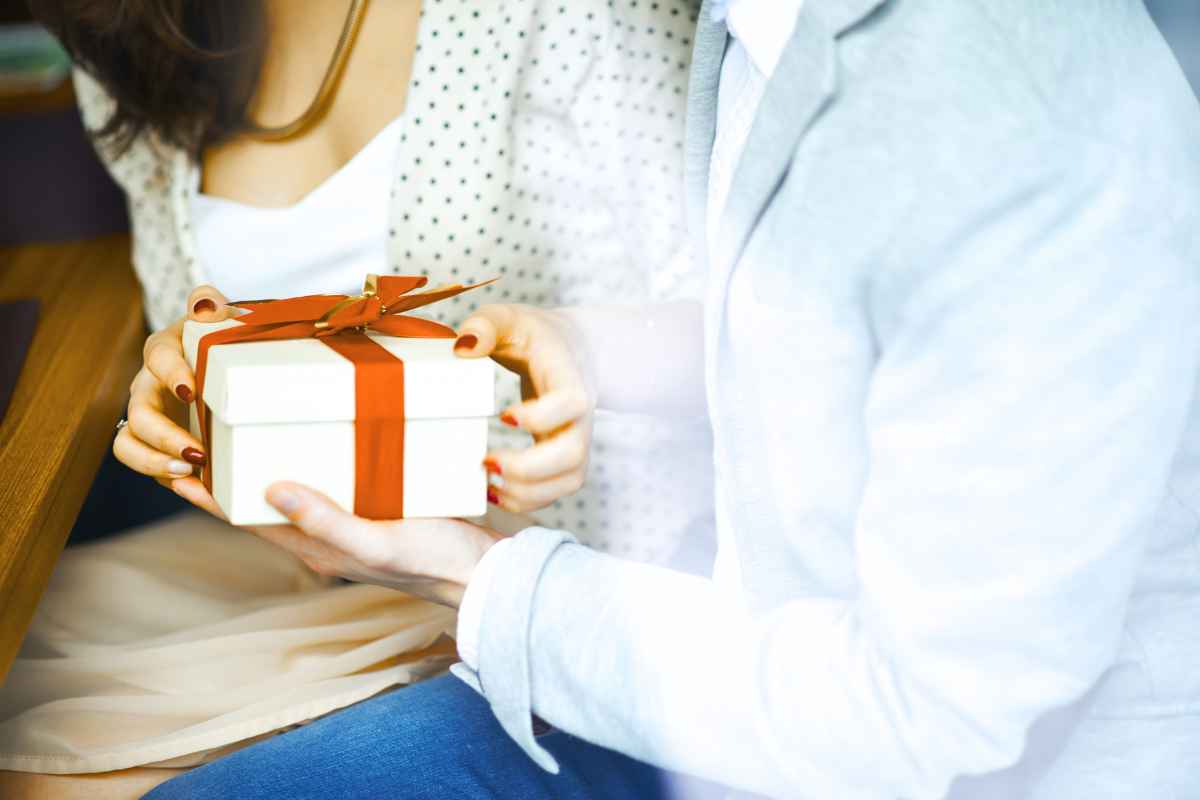 How to Choose a Christmas Gift That Feels Personal